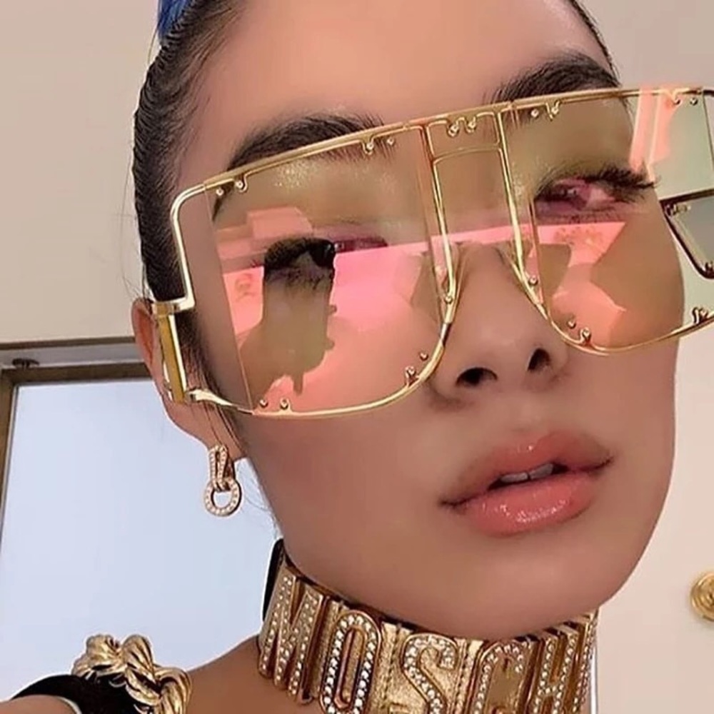Sassy&Classy Oversized Vintage Shades